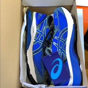 ASICS gel-nimbus 21 mens size 8 NEW